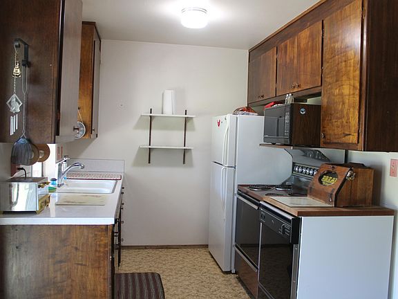 3rd image of 2633 Northway St