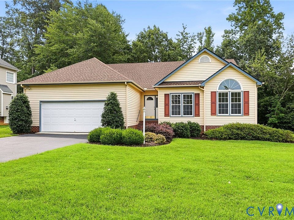 1st image of 11811 Hardwood Dr