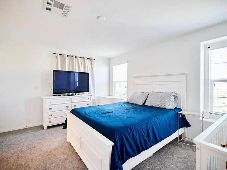 1132 Heliodor Ave — Photo 15