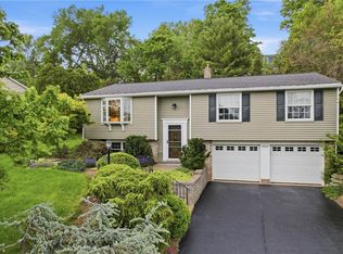 1767 Norsen Dr, Pittsburgh, PA 15243