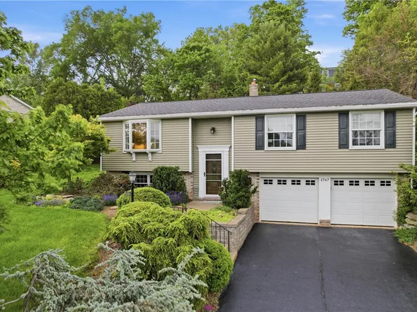 1767 Norsen Dr, Pittsburgh, PA 15243