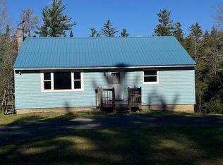 496 County Rd, Stamford, VT 05352