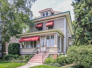 719 Wisconsin Ave, Oak Park, IL 60304