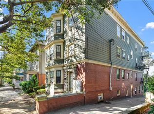376 Benefit St, Providence, RI 02903
