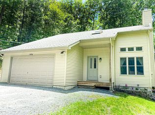 105 Davos Ln, Tafton, PA
