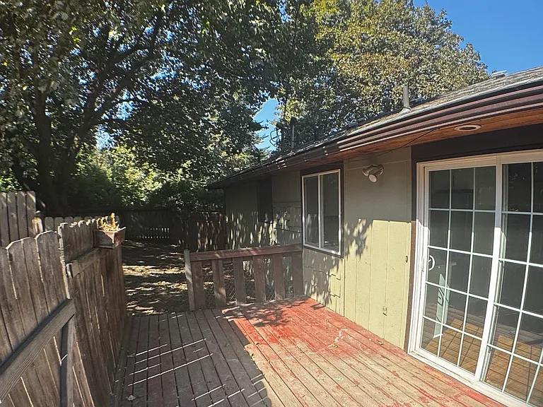Spacious bright back deck, perfect for BBQing