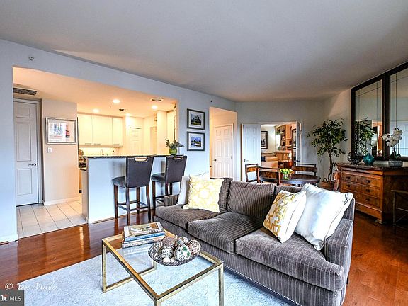 2nd image of 3801 Canterbury Rd Unit 915