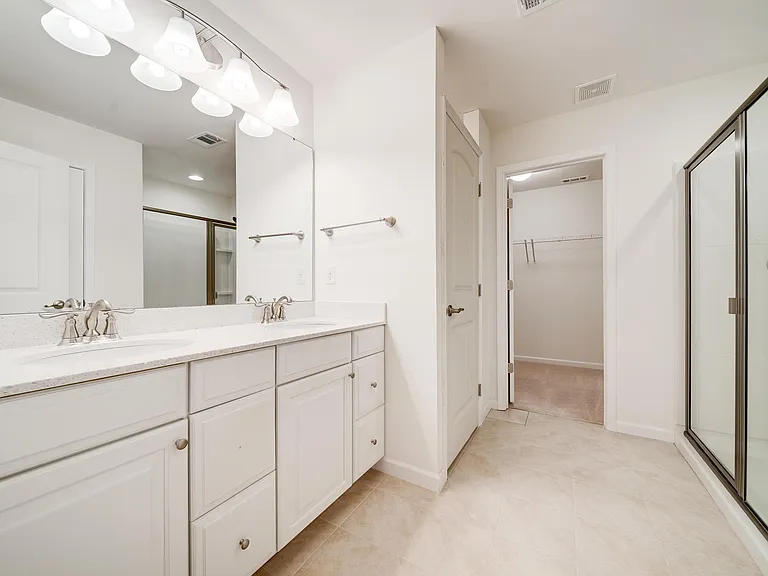 2074 Morton Dr — Photo 33