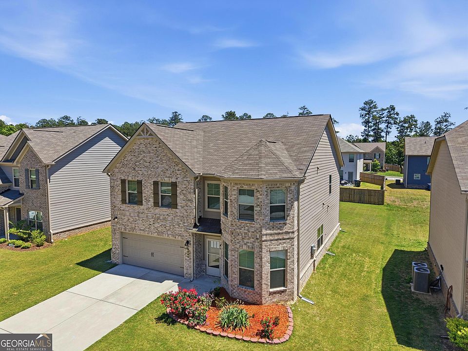 1st image of 684 Lakehaven Ln