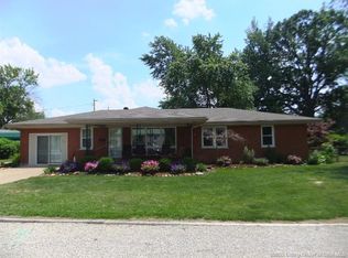 625 Albany St, New Albany, IN 47150