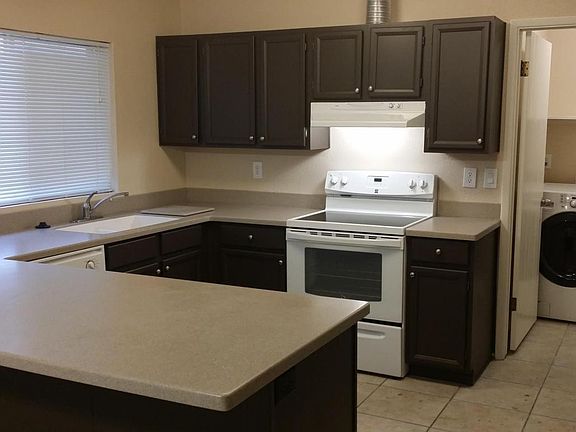 4th image of 2215 W Sequoia Dr