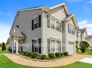 2 Muirfield Ct, Blackwood, NJ 08012