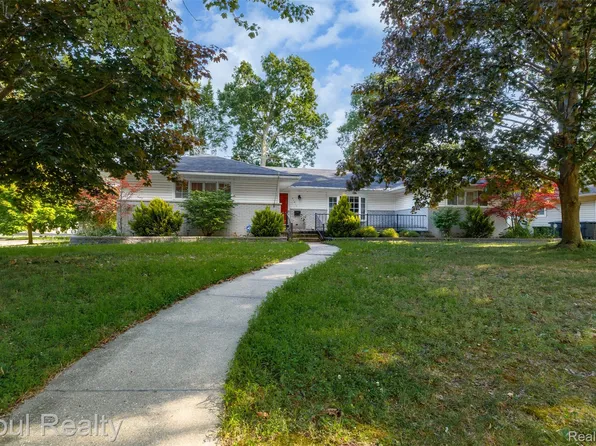 31011 Grandon St, Livonia, MI 48150