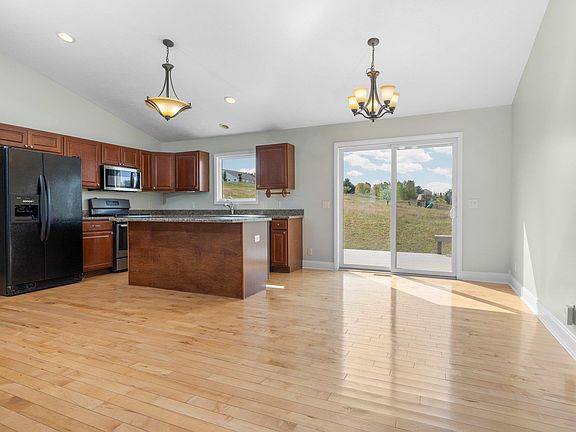 5th image of 11116 E Meadow View Dr