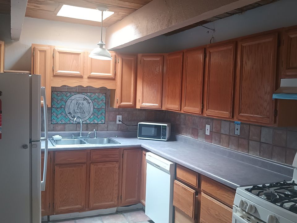 1st image of 520 Georgene Dr NE APT D