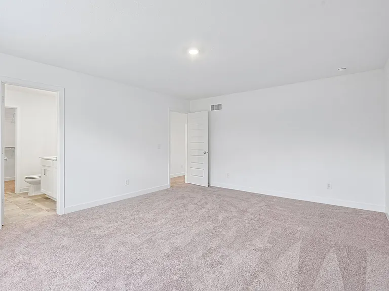 15274 Farrington Way — Photo 35