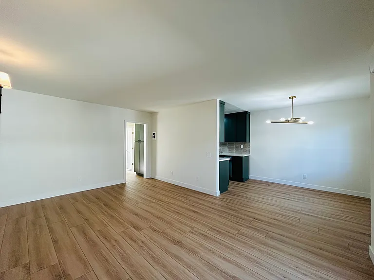 12610 - 12626 Mitchell — Photo 10