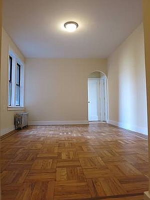 5th image of 501 W 181st St #5A