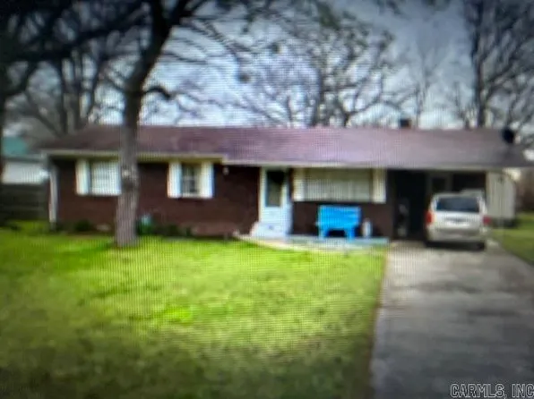 305 N Union Ave, Mountain View, AR 72560