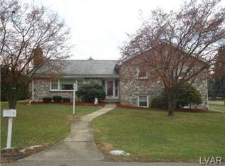 1075 Westgate Dr, Bethlehem, PA 18017