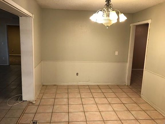 4th image of 1201 Glenwood Dr