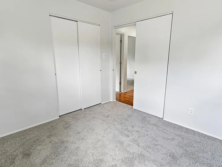 532 Holiday Ave — Photo 2
