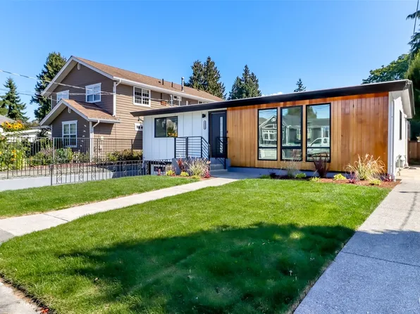 9524 Mary Avenue NW, Seattle, WA 98117