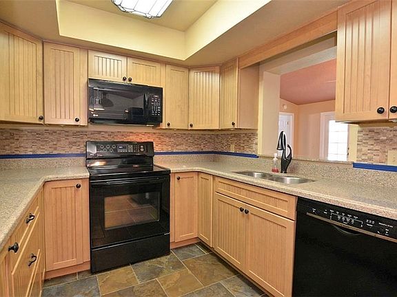 4th image of 1041 Lundy Ct