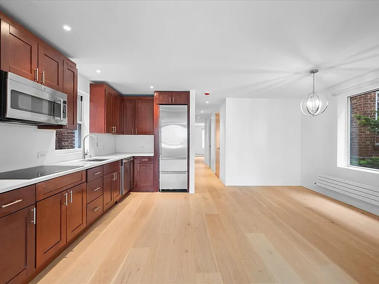 268 E 240th St #1 — Photo 7