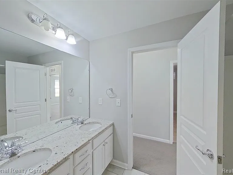 58180 Jonagold Ln — Photo 43