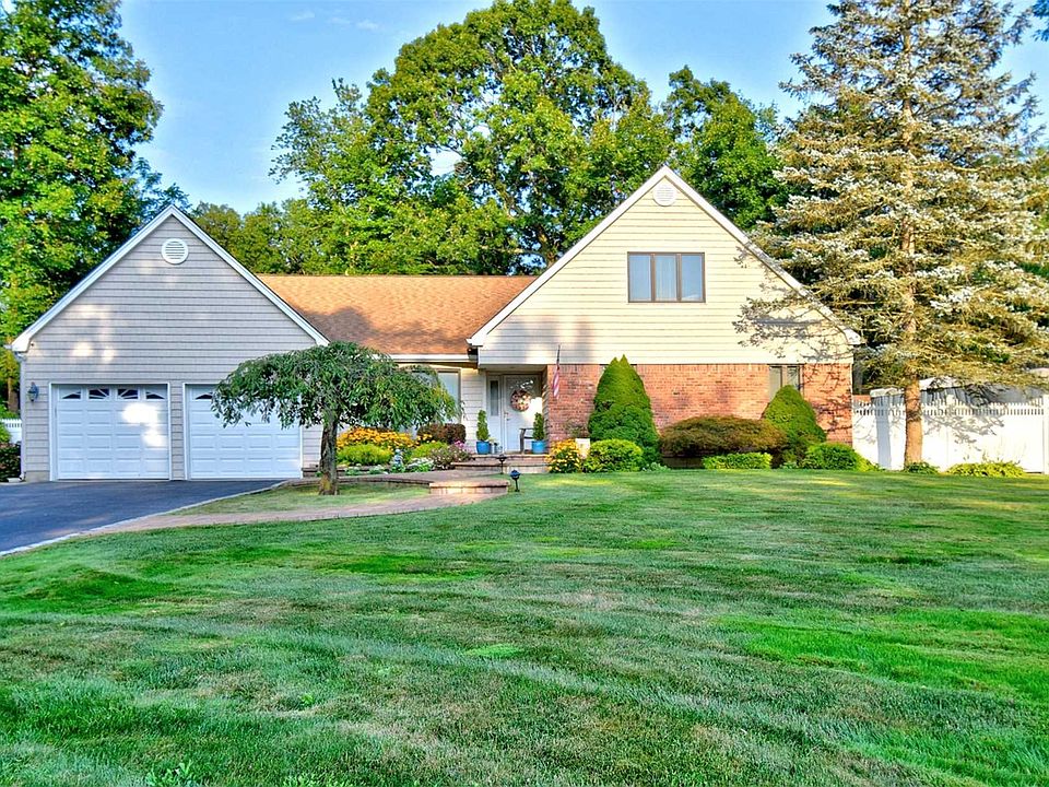 1st image of 35 Wenwood Dr