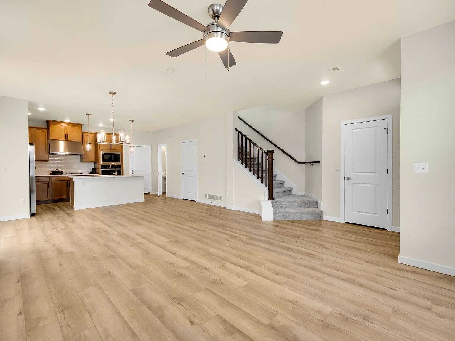 3 bed, 2.5 bath, 1780 sqft, $2,650 — Photo 4