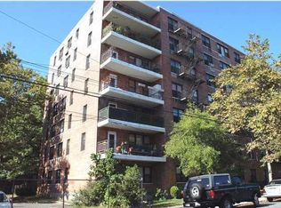 100 Colfax Ave, Staten Island, NY 10306