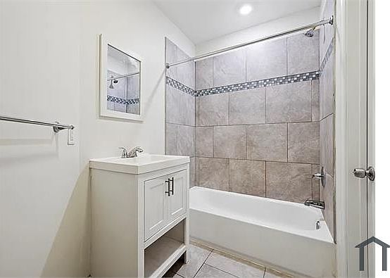 3rd image of 317 N 52nd St #14