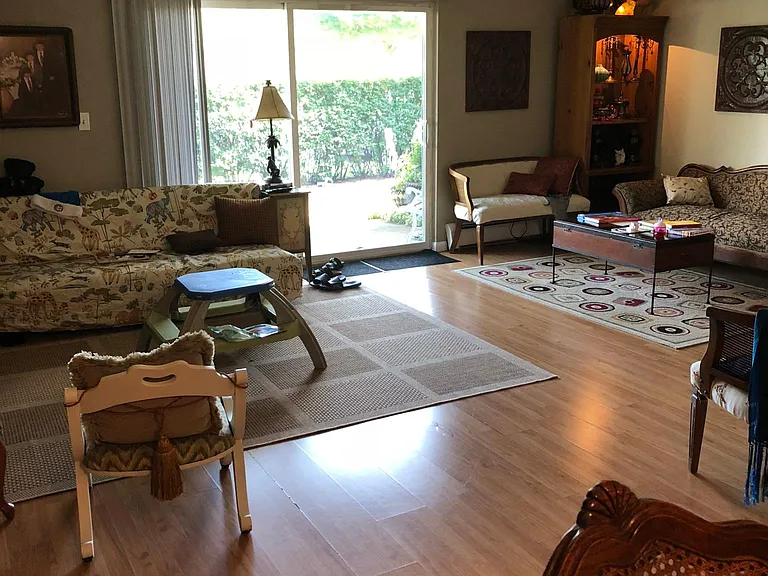 707 E Falcon Dr #110 — Photo 6