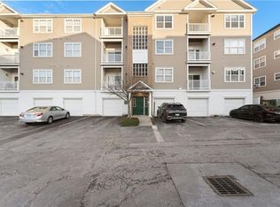 94 Mill St APT 302, Woonsocket, RI 02895