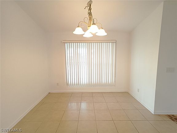 4th image of 1133 SW 31st Ter