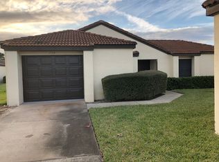 1948 Magnolia Cir, Tavares, FL 32778