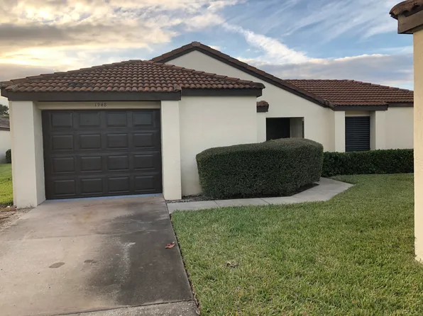 1948 Magnolia Cir, Tavares, FL 32778