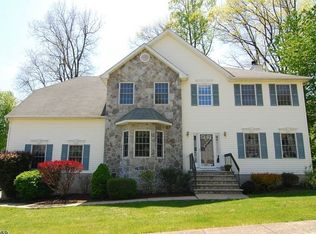 21 Fox Chase Ln, Ledgewood, NJ 07852