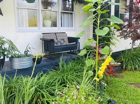 130 Amelia Dr, Manteo, NC 27954