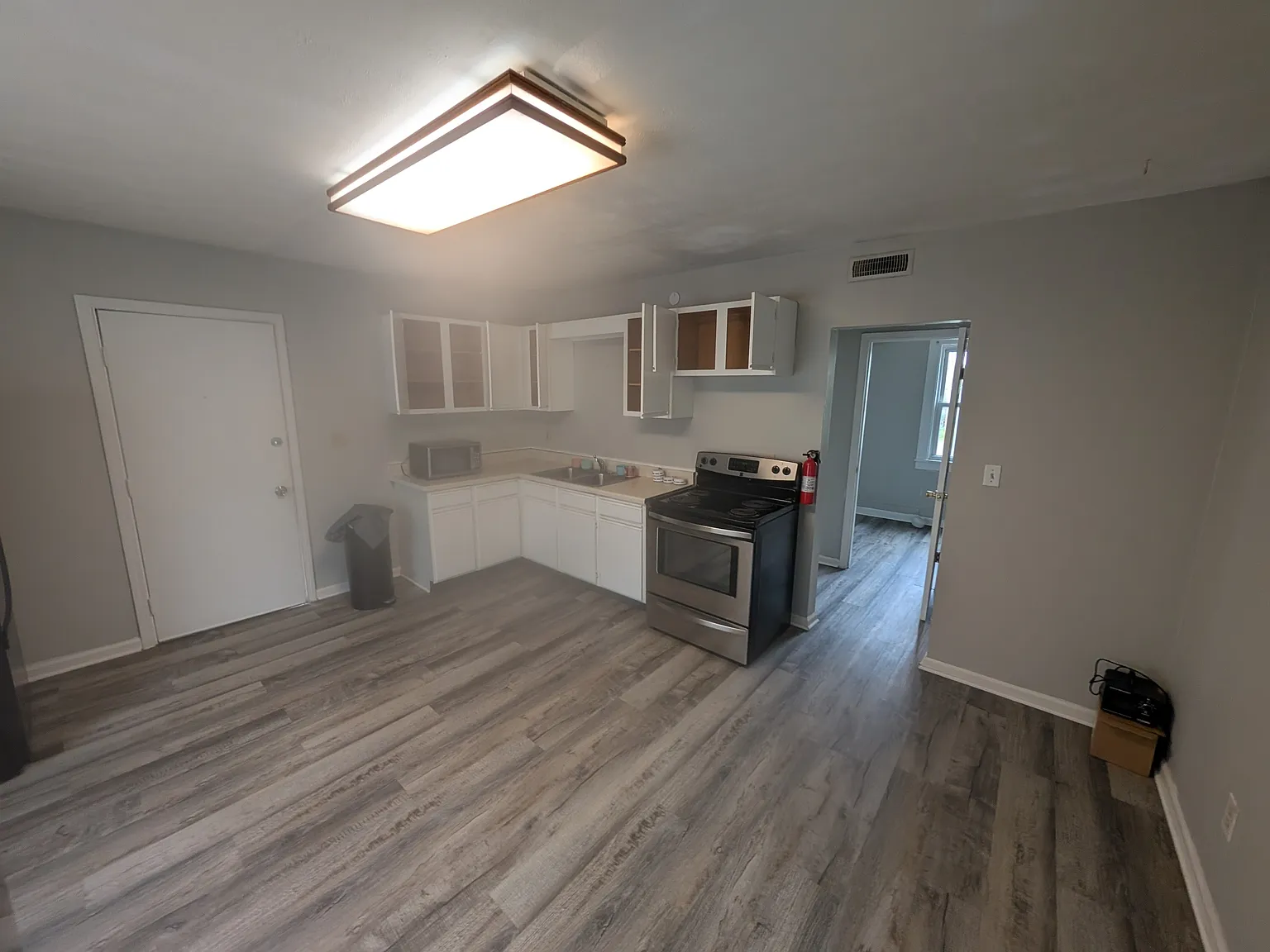 608 W Highland Ave — Photo 1
