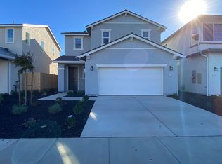 1133 W Sedona Ave, Visalia, CA 93291