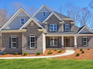 2764 Pfafftown Forest Dr, Winston Salem, NC 27106