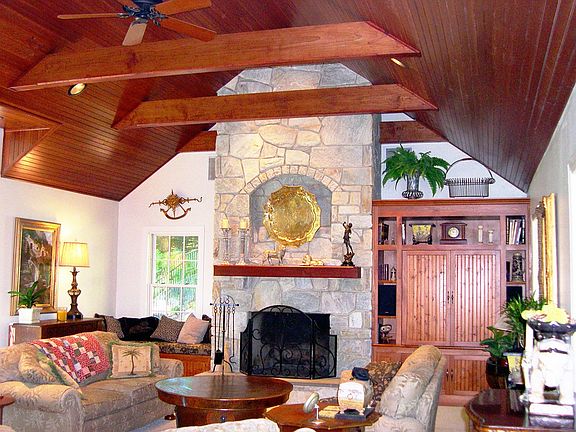 Beautiful Family Room