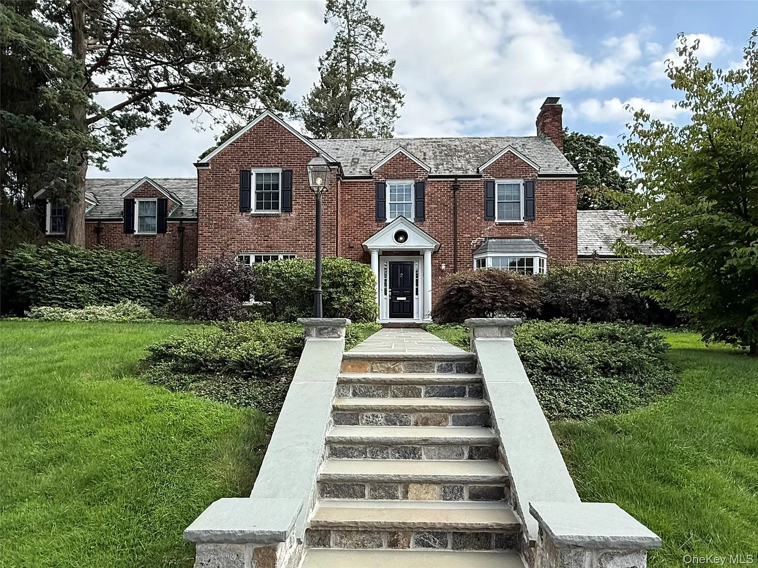 4 bed, 3.5 bath, $15,000 — Photo 1
