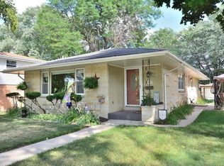 8801 W Grantosa Dr, Milwaukee, WI