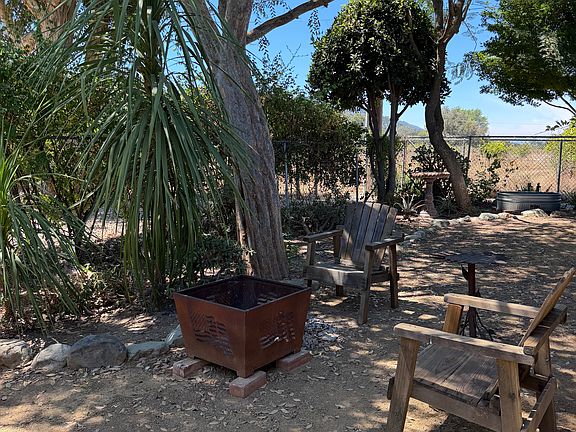 2nd image of 12520 Ojai Santa Paula Rd #B