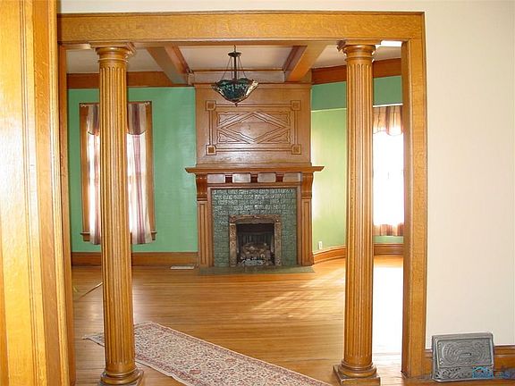 3rd image of 202 N Depot St