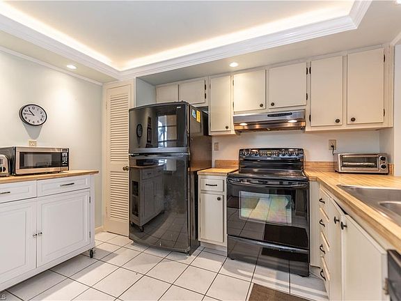 2nd image of 1083 Forest Lakes Dr APT 104